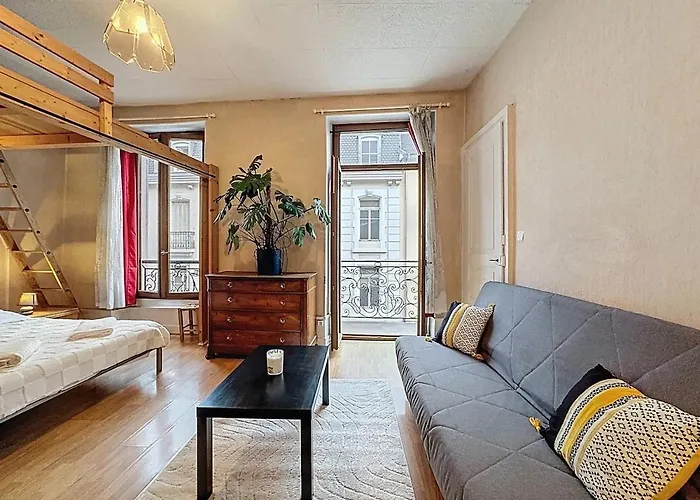 Apartment Centre D'aix-les-bains Aix-les-Bains